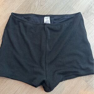 Good American Black Textured Athletic Shorts